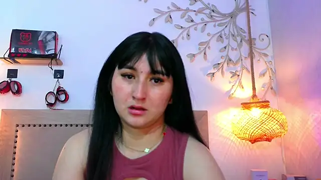 Daphnee-x online show from 12/22/25, 11:29