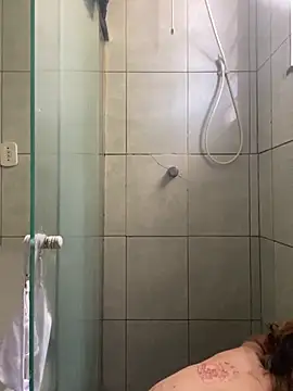 loirinhaaa online show from 09/25/25, 02:21