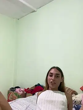 loirinhaaa online show from 12/19/25, 11:12