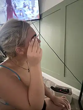 BelleXx online show from 10/17/25, 02:08