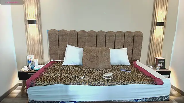 Sasharosee2 online show from 09/21/25, 12:07