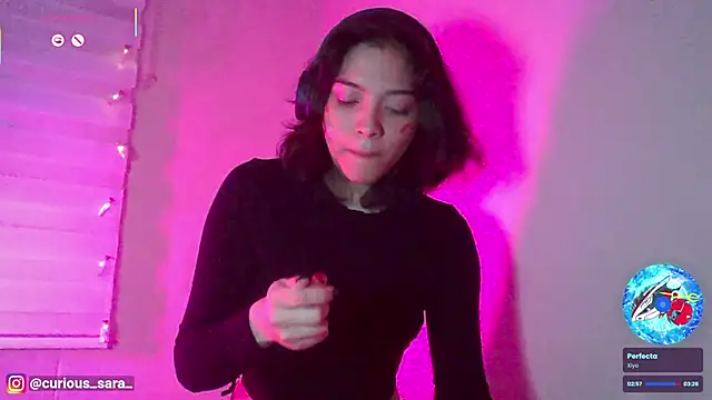 Snapshot of _curiouskitten_ chatting on 11/11/25, 03:39 curiouskitten online show from 11/11/25, 03:39