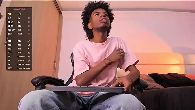 AllexJacob online show from 12/14/25, 01:27