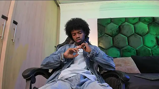 AllexJacob online show from 02/05/26, 01:16