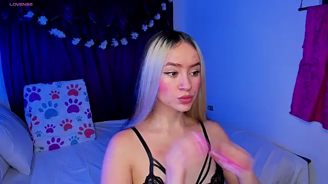 Shairaclark  online show from 04/09/26, 02:00