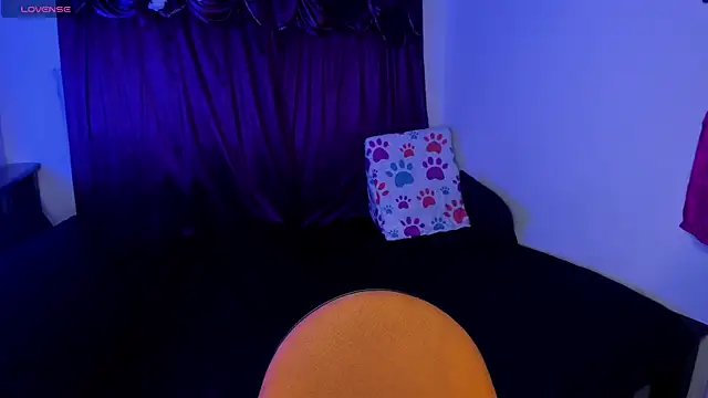 Shairaclark  online show from 04/15/26, 02:18