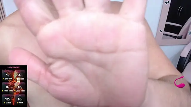 camilavargas  online show from 11/30/25, 11:31