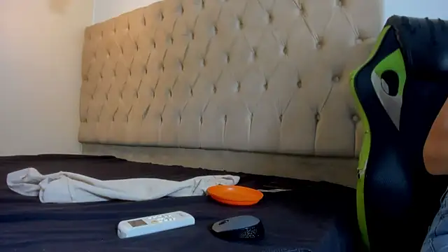 Naomis 35 online show from 02/04/26, 07:31