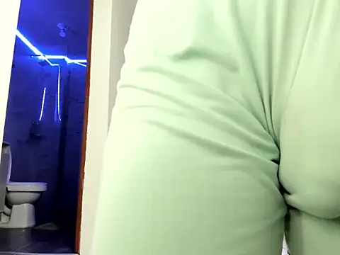 Snapshot of marine_love chatting on 05/21/26, 12:45 marine love online show from 05/21/26, 12:45