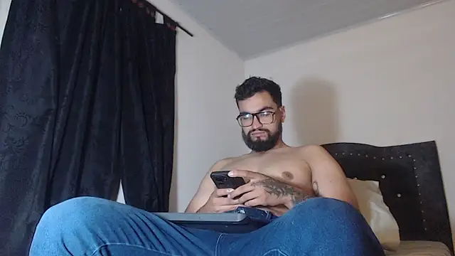 Chrys harris77 online show from 04/08/26, 11:05