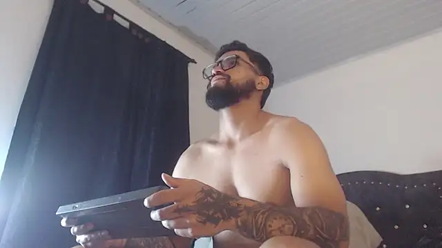 Chrys harris77 online show from 04/18/26, 09:46