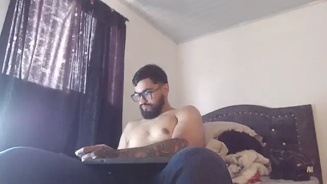 Chrys harris77 online show from 04/18/26, 09:37