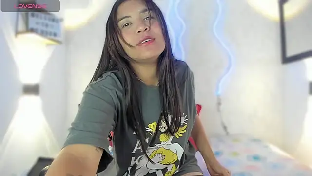 Snapshot of Cata_chs chatting on 11/20/25, 06:07 Cata chs online show from 11/20/25, 06:07