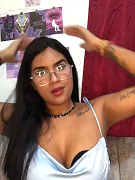 Renata Zoe online show from 11/23/25, 01:49