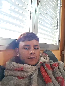 Snapshot of Meenlove chatting on 09/22/25, 11:45 Meenlove online show from 09/22/25, 11:45