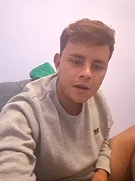 Snapshot of Meenlove chatting on 09/28/25, 08:25 Meenlove online show from 09/28/25, 08:25