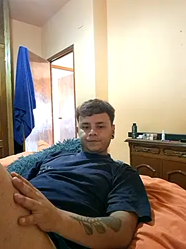 Snapshot of Meenlove chatting on 09/30/25, 10:20 Meenlove online show from 09/30/25, 10:20