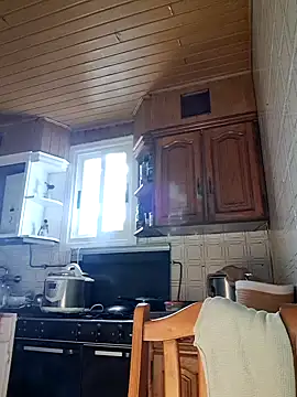 Snapshot of Meenlove chatting on 10/18/25, 09:54 Meenlove online show from 10/18/25, 09:54