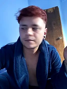 Snapshot of Meenlove chatting on 10/24/25, 01:40 Meenlove online show from 10/24/25, 01:40