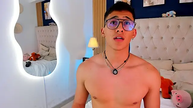 SalvadorFit online show from 07/17/26, 01:01