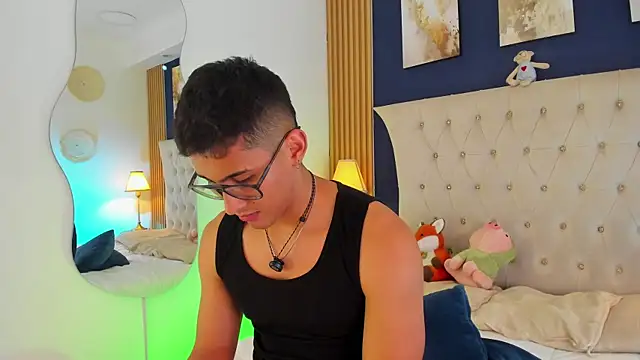 SalvadorFit online show from 07/18/26, 12:26