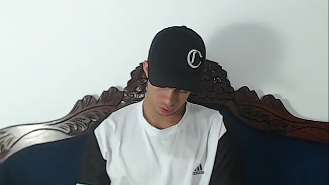 cody pipper  online show from 11/18/25, 03:34