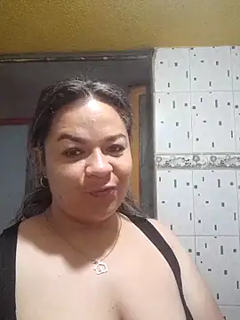 Snapshot of Amalia-sm chatting on 10/08/25, 01:53 Amalia-sm online show from 10/08/25, 01:53