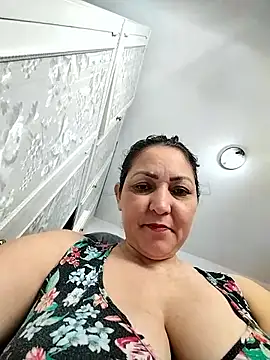 Snapshot of Lunita86 chatting on 05/10/26, 03:06 Lunita86 online show from 05/10/26, 03:06