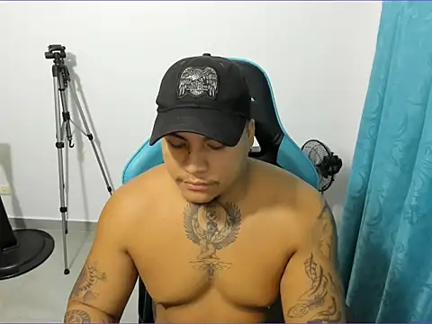 Snapshot of roughandreadyboys2 chatting on 09/17/25, 03:08 roughandreadyboys2 online show from 09/17/25, 03:08