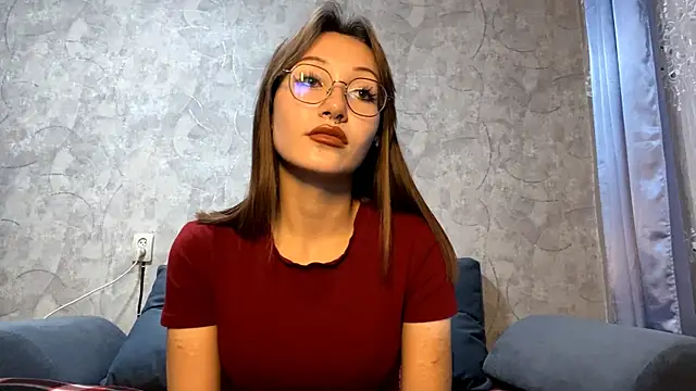 SetsukoBuddemeyer online show from 10/10/25, 10:14