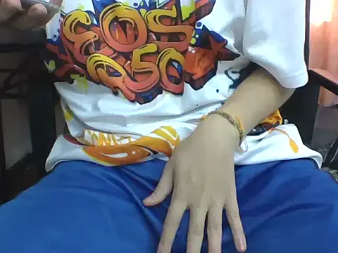 Snapshot of Xiao__Yu chatting on 09/28/25, 08:42 Xiao Yu online show from 09/28/25, 08:42