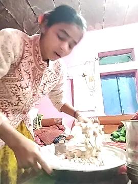 R Roshni online show from 12/15/25, 10:47