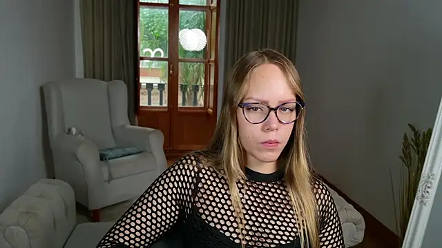 Naughty Kitti online show from 10/13/25, 07:19