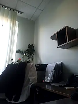 ValeriaLove43211 online show from 11/04/25, 01:54