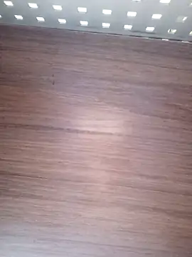 ValeriaLove43211 online show from 04/07/26, 10:26