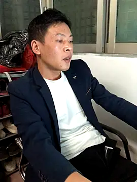 Snapshot of pualldu chatting on 10/28/25, 11:25 pualldu online show from 10/28/25, 11:25