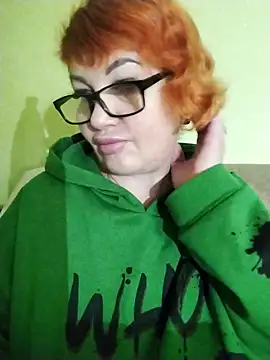 Snapshot of Alissa55552111 chatting on 02/14/26, 06:21 Alissa55552111 online show from 02/14/26, 06:21