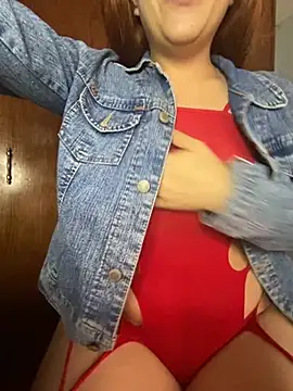 Amandaaaa20 online show from 10/15/25, 09:26