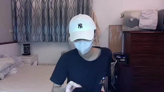 kai101010 online show from 09/29/25, 04:12