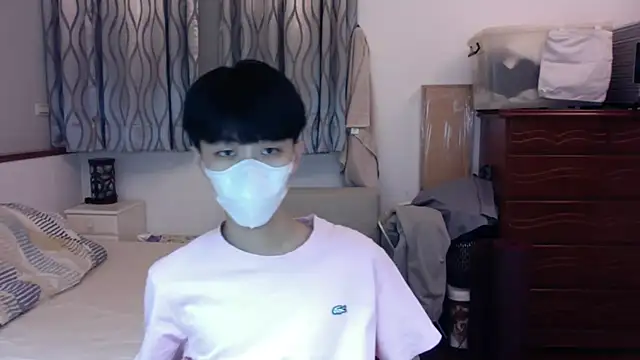 kai101010 online show from 10/16/25, 04:19