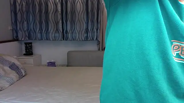 kai101010 online show from 11/12/25, 02:17