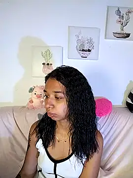 Suzanelee1 online show from 10/07/25, 03:09