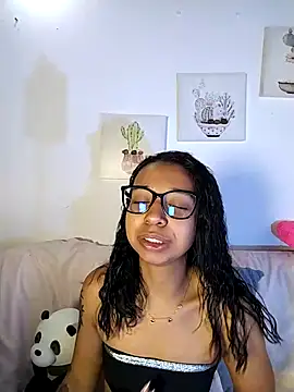 Suzanelee1 online show from 10/29/25, 02:25