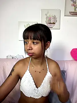 Suzanelee1 online show from 12/14/25, 06:12