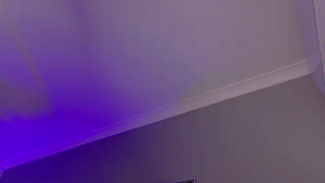 KeendraFox  online show from 04/03/26, 10:13