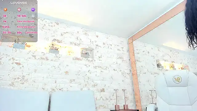 grace daviss online show from 12/05/25, 10:57