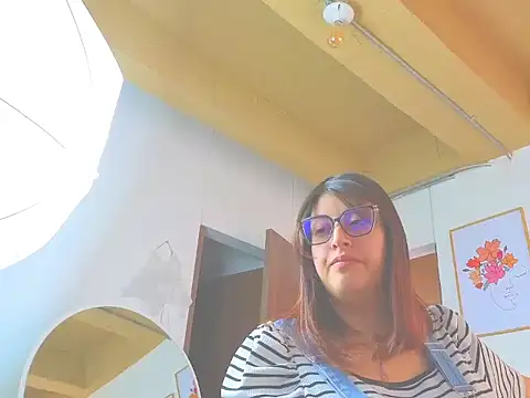 queenalexxa111 online show from 09/23/25, 04:10