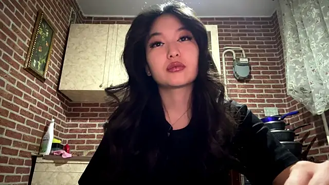 EmmaLeexth online show from 01/09/26, 02:09