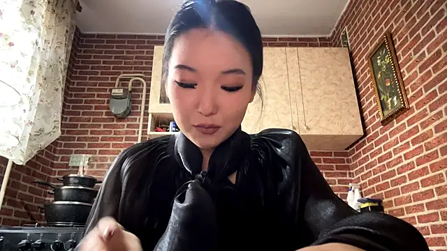 EmmaLeexth online show from 03/20/26, 11:37