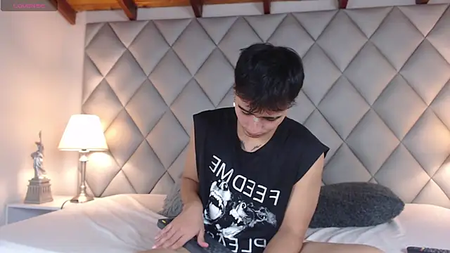 Clement Reyes online show from 10/04/25, 01:09